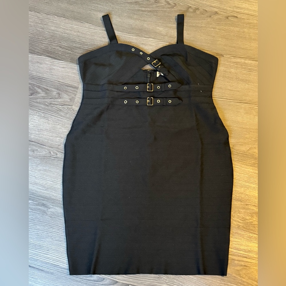Hybrid & Company Black Buckle-Detail Bodycon Dress
